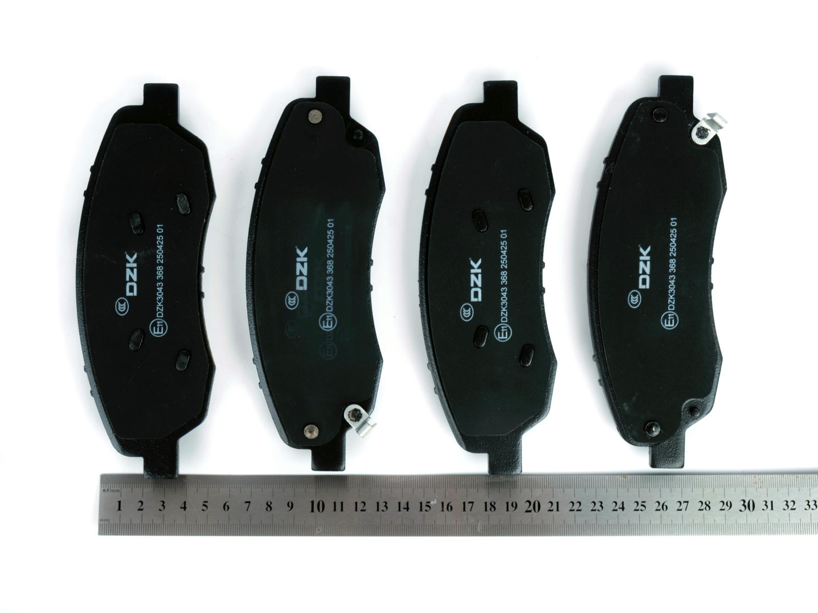 Передние тормозные колодки DZK для TANK 500 GEN 1 2021-н.в. 3.0 AT9 299 AWD