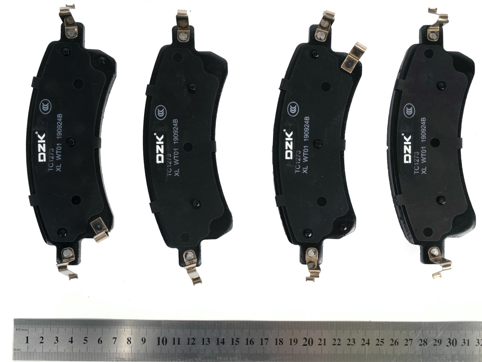 Передние тормозные колодки DZK для JETOUR DASHING GEN 1 2022-н.в. 1.6 АМТ7 190 FWD