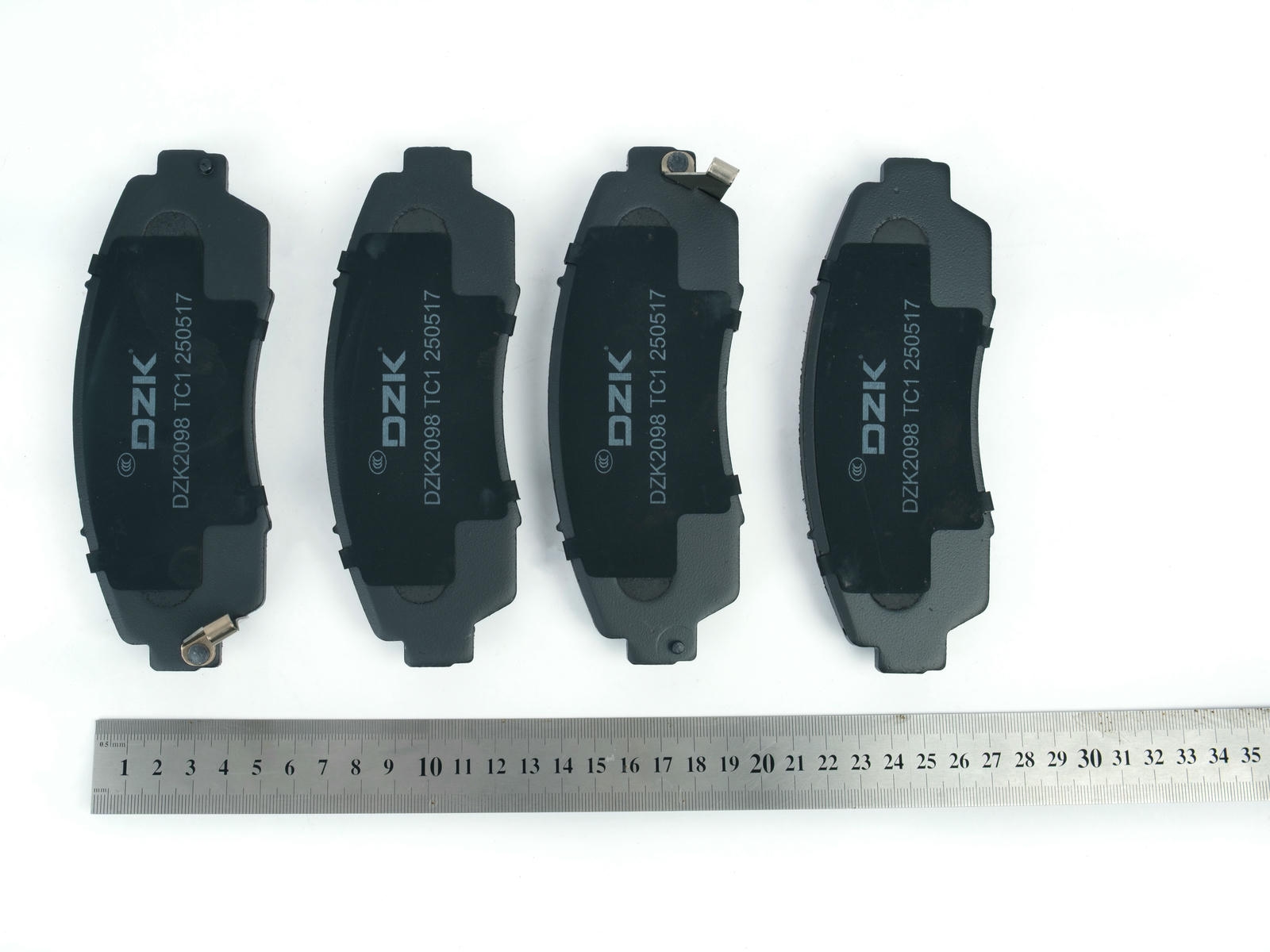 Передние тормозные колодки DZK для EXEED TXL GEN 1 REST 1 2021-н.в. 2.0 AMT7 197 AWD