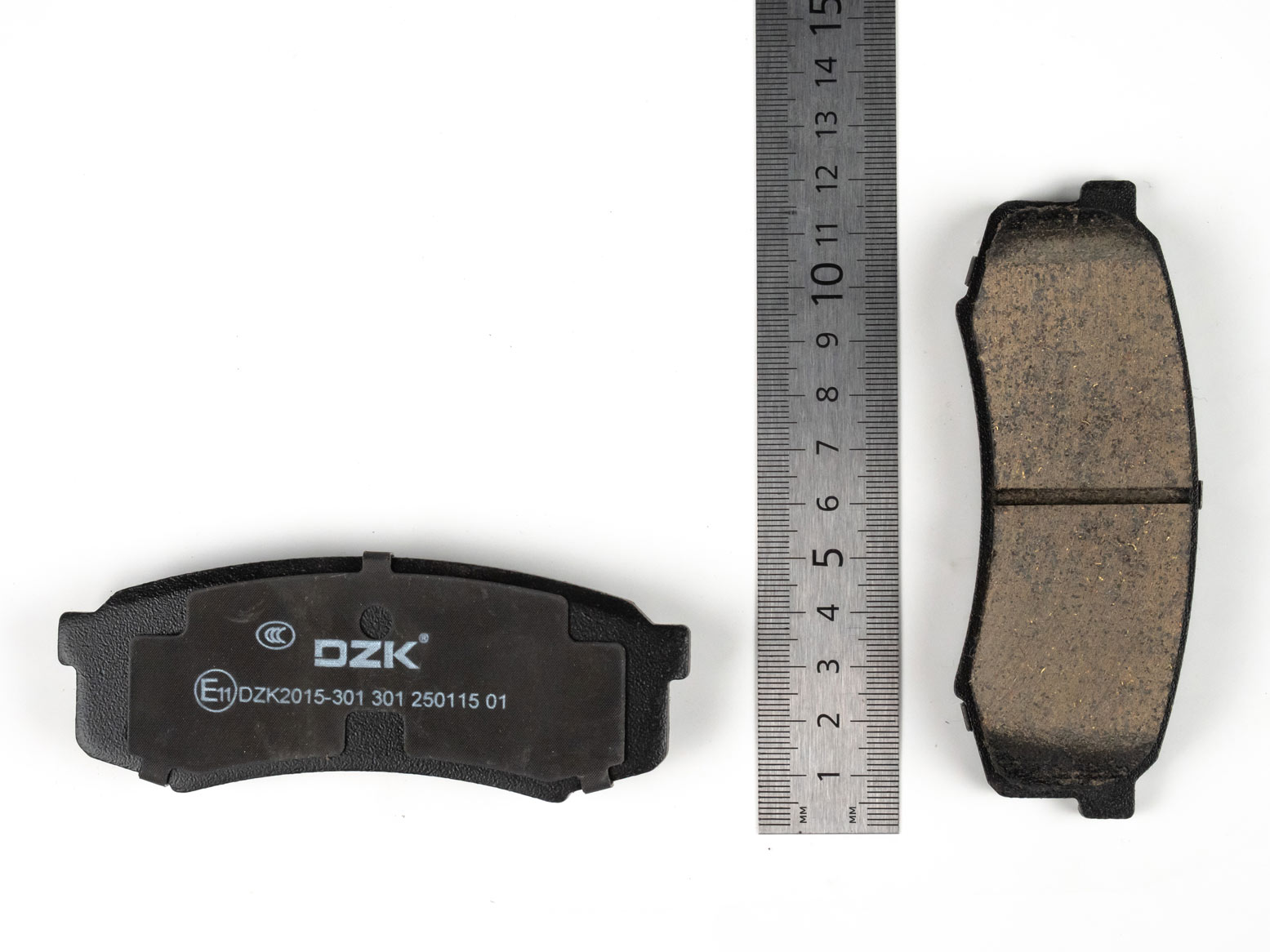 Задние тормозные колодки DZK для TOYOTA LAND CRUISER PRADO GEN 4 2009-2022 (J150)