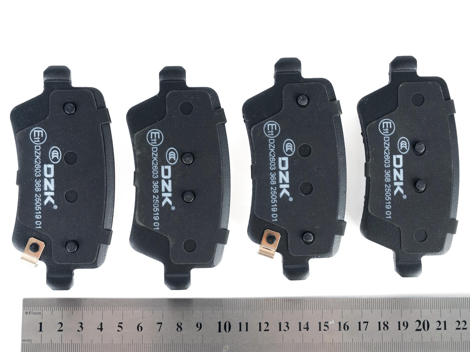 Задние тормозные колодки DZK для CHERY TIGGO 4 CVT 2.0 122 л.с. эл. ручник