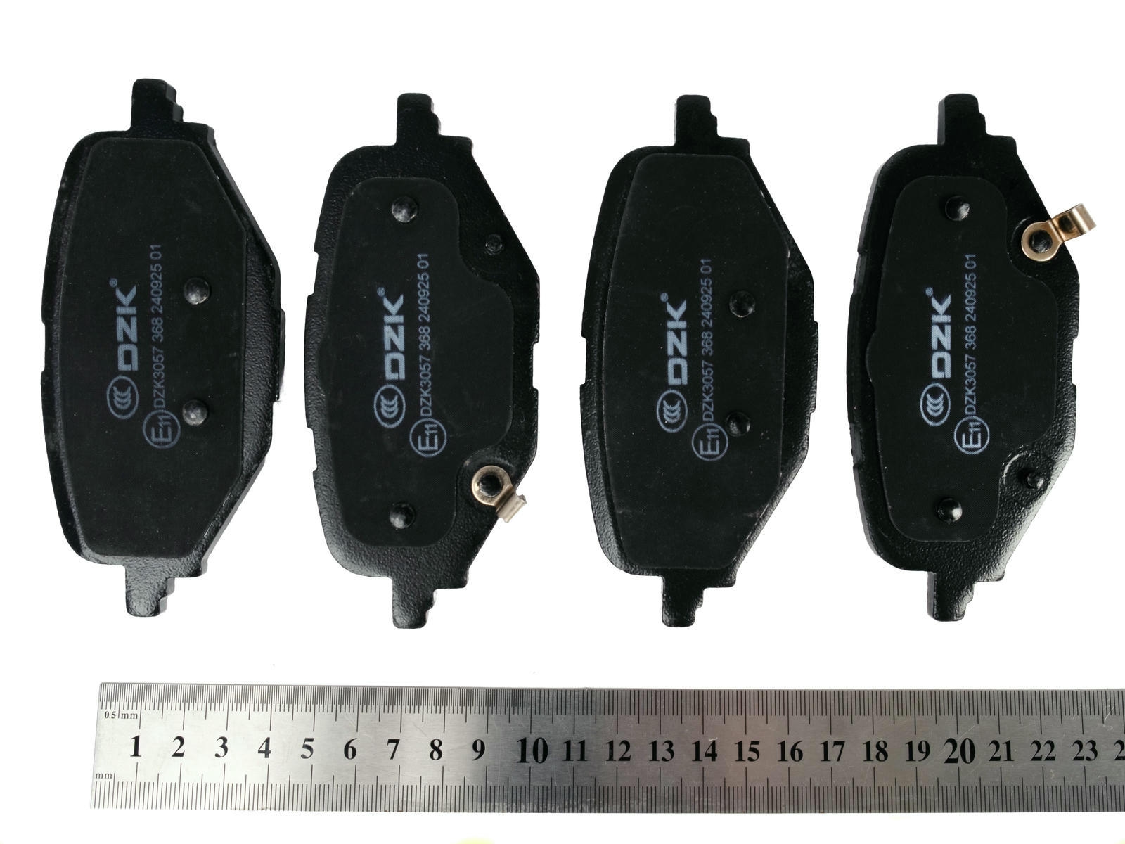 Задние тормозные колодки DZK для GAC GS8 GEN 2 2021 - н.в. 2.0 AT8 231 AWD